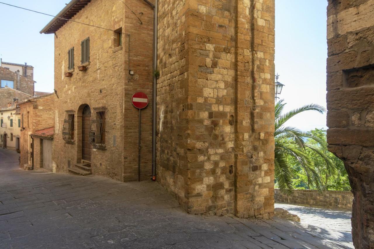 Villa Borgo Buio Town House Montepulciano Stazione Exterior foto
